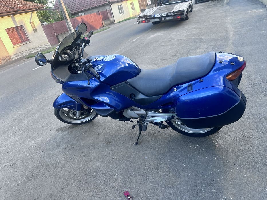 Piese Honda Deauville 650