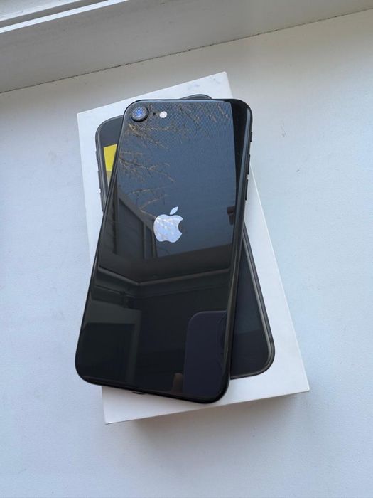 ОБМЕН iphone SE 2 64gb