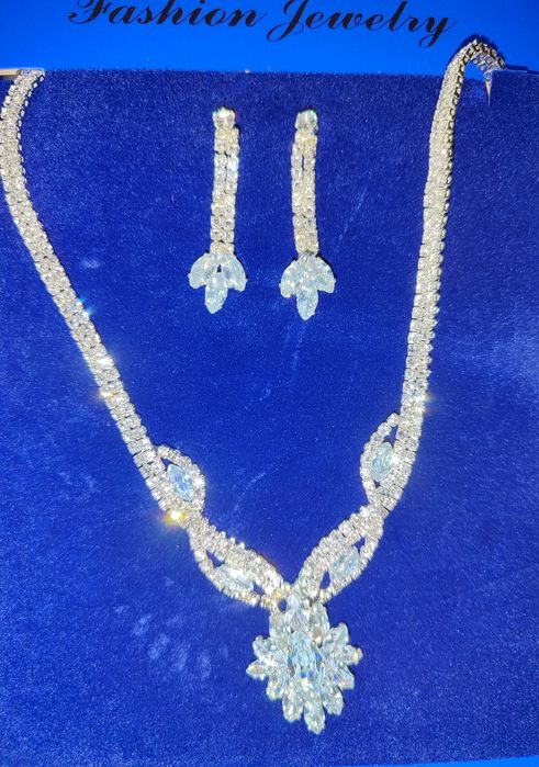 Комплекти бижута нови