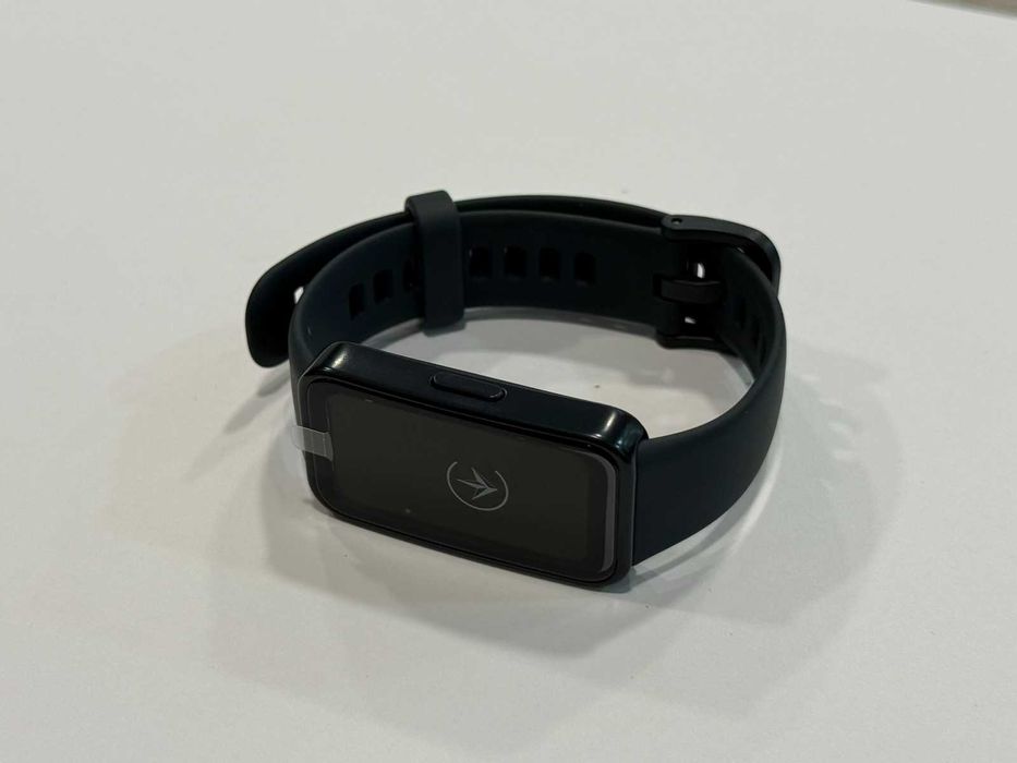 Смарт гривна HUAWEI Band 8