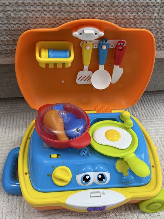 Набор чемоданов Hola