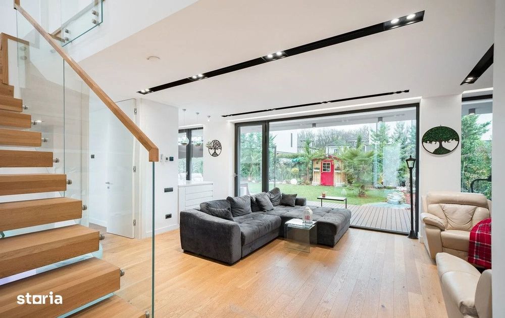 Vila de vanzare la cheie, gradina spectaculoasa I Tunari