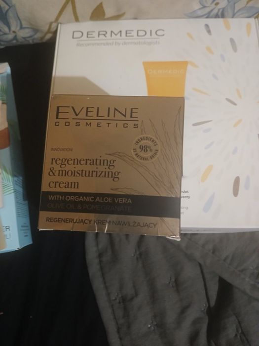 Шампоан и балсам и душ гел на едро и дребно