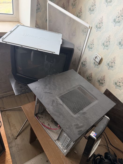 Отдам все даром..