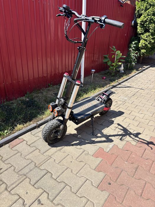 Trotineta electrica laotie 5600w dual motor