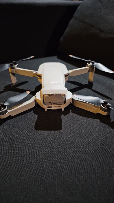 DJI mini 2 pentru piese sau reparat