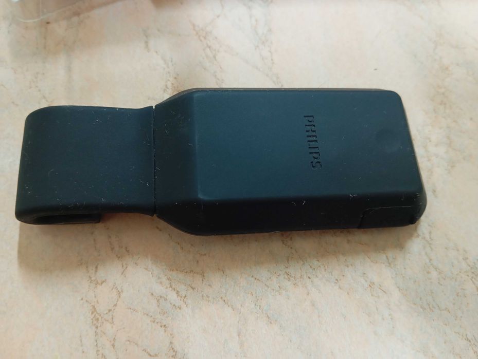 Продам PHILIPS Power bank для iPHONE.