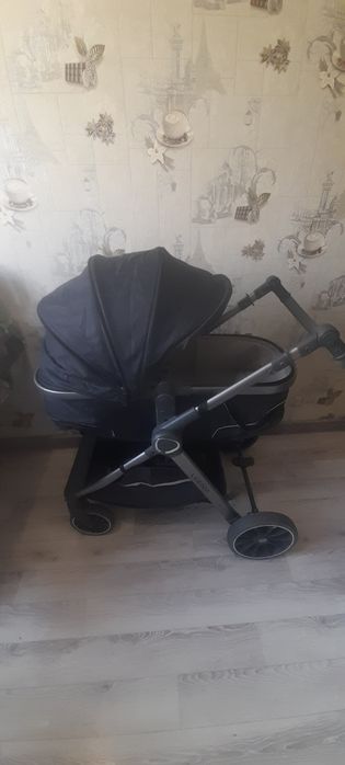 Продам детскую коляску