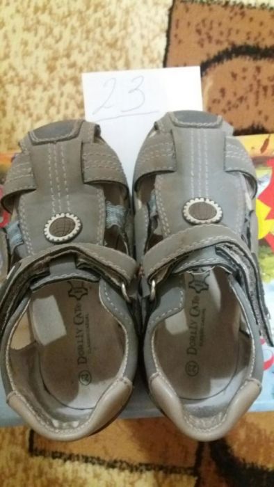 Продам сандали детские