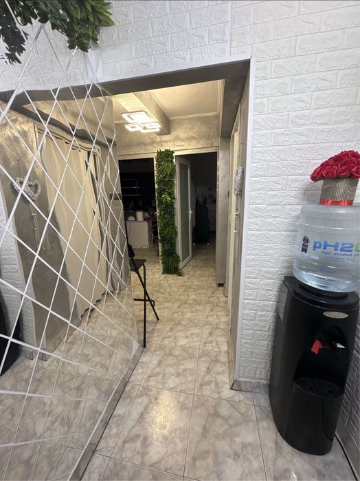 Manichiurista, coafeza, masaj, frizerie