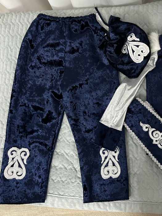 Продам национальный костюм