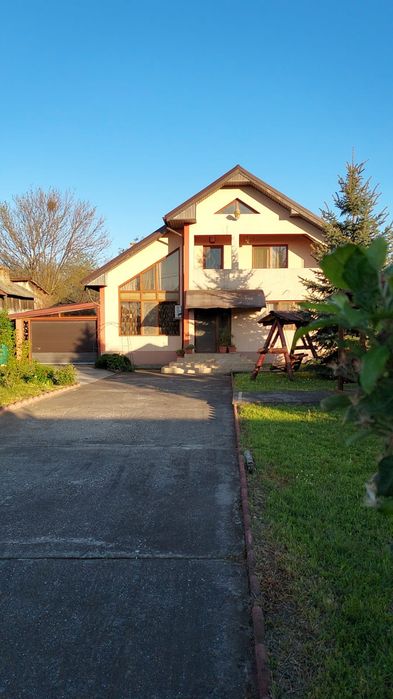 Casă de vânzare în comuna Bârza-Județul Olt