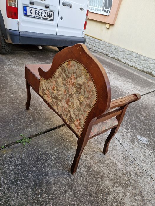 Прекрасна антикварна френска салонна барокова пейка