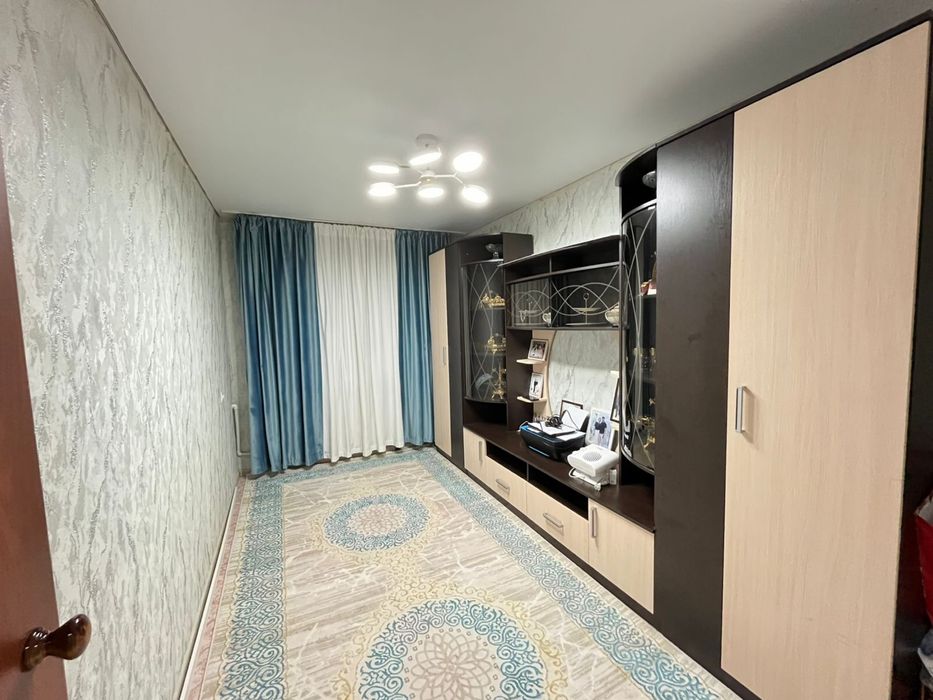 Продается 4х-комн.кв на 7 микрорайоне