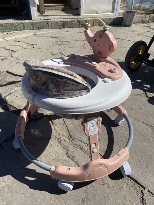 Продаются детские ходунки (для девочки)