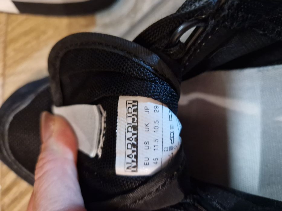 Оригинални мъжки маратонки NAPAPIJRI