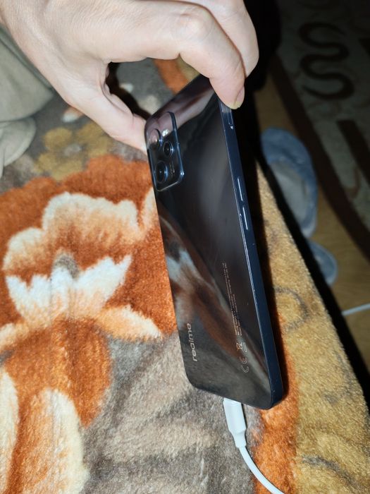 Vând telefon realme c35