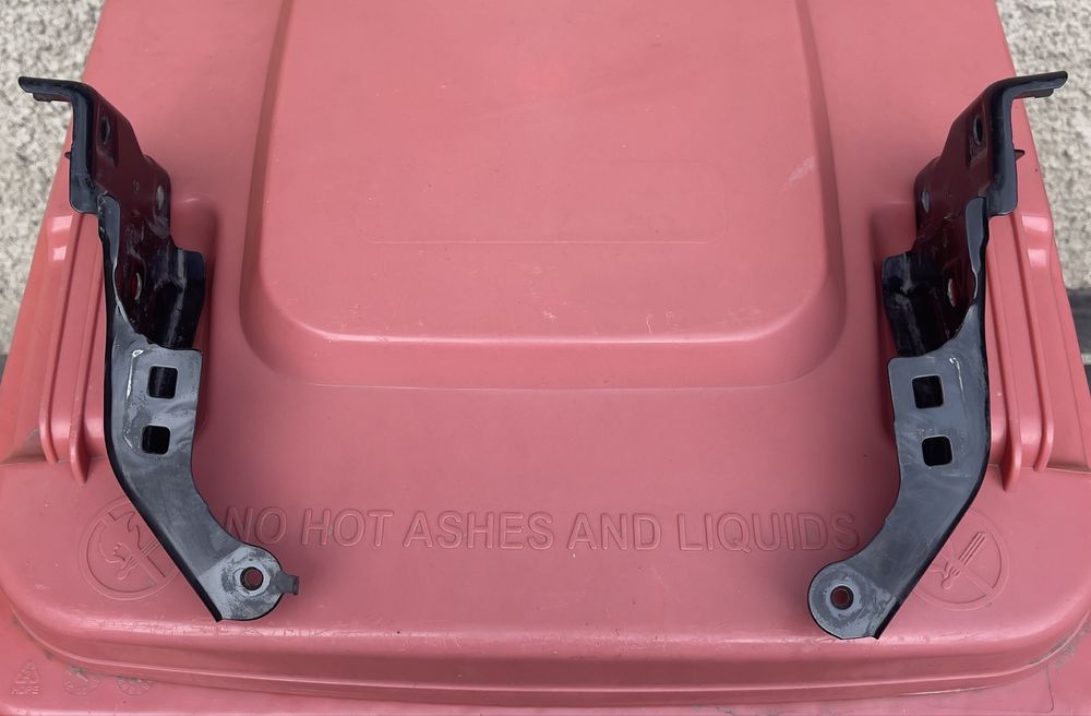 Крепление переднего бампера  прадо 150