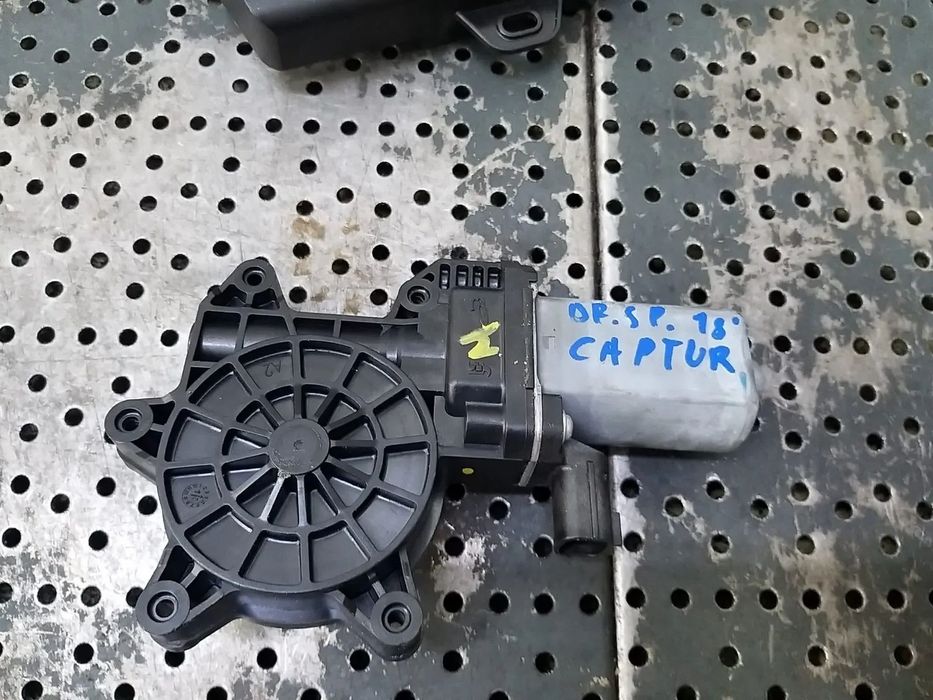Motoras macara dreapta spate renault captur 1 j5 h5 12800147101d 9030352b 19031060034
