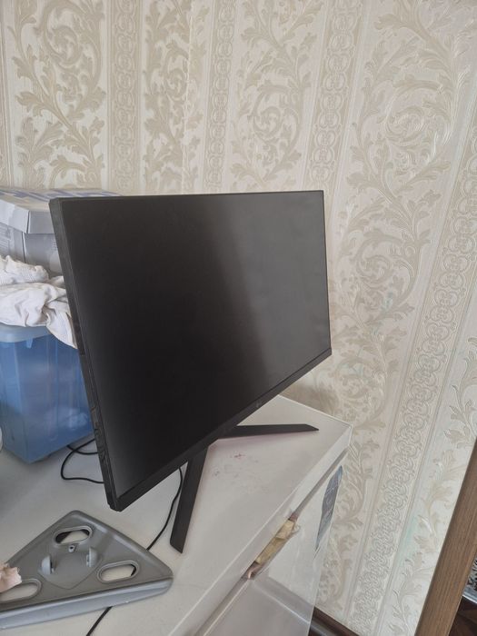 Монитор LG 27д 240гц.