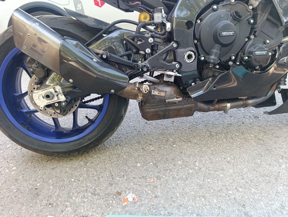 Части и спойлери за Yamaha r1 2015г до 2024г. Спойлери на брой и комплект