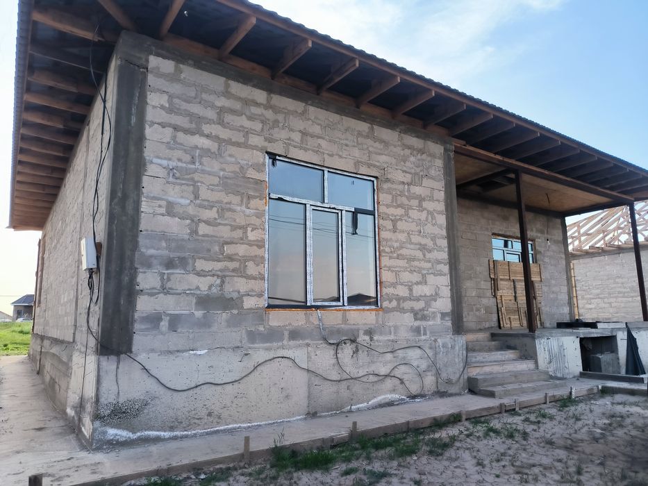 Продаётся дом в черновым варианте