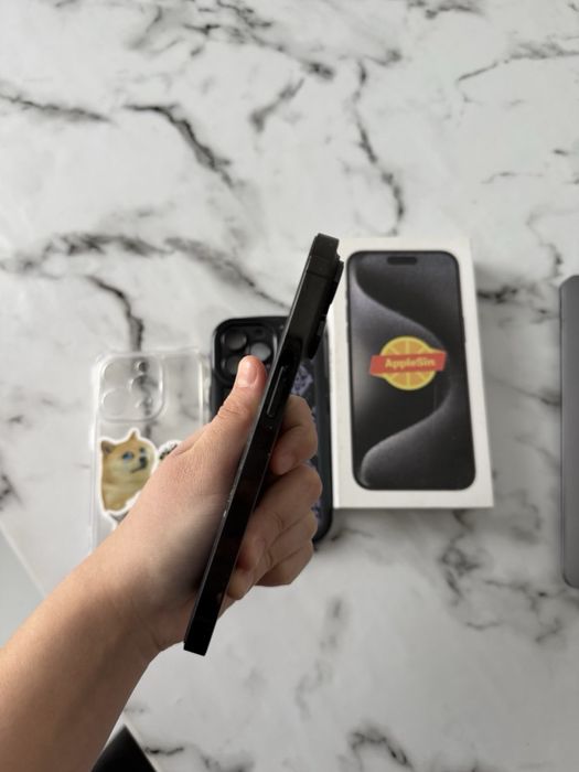 Продам айфон 14 про