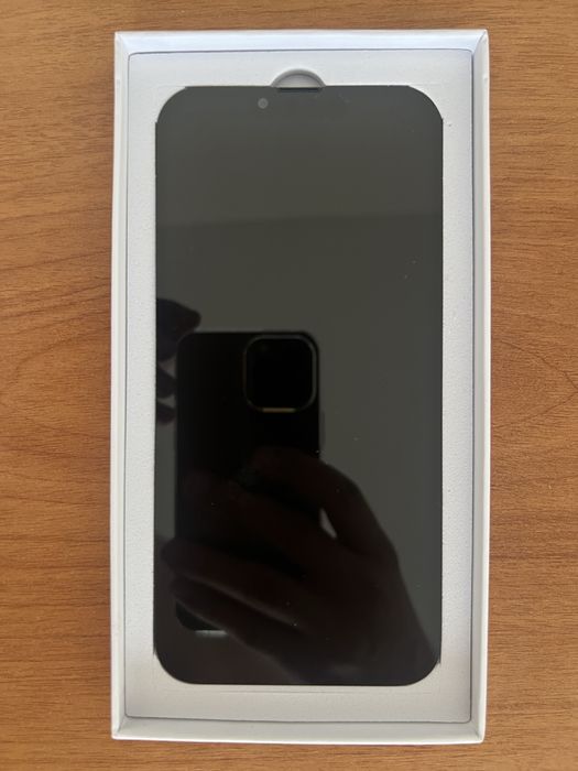 Продам дисплей на iPhone 13 pro max