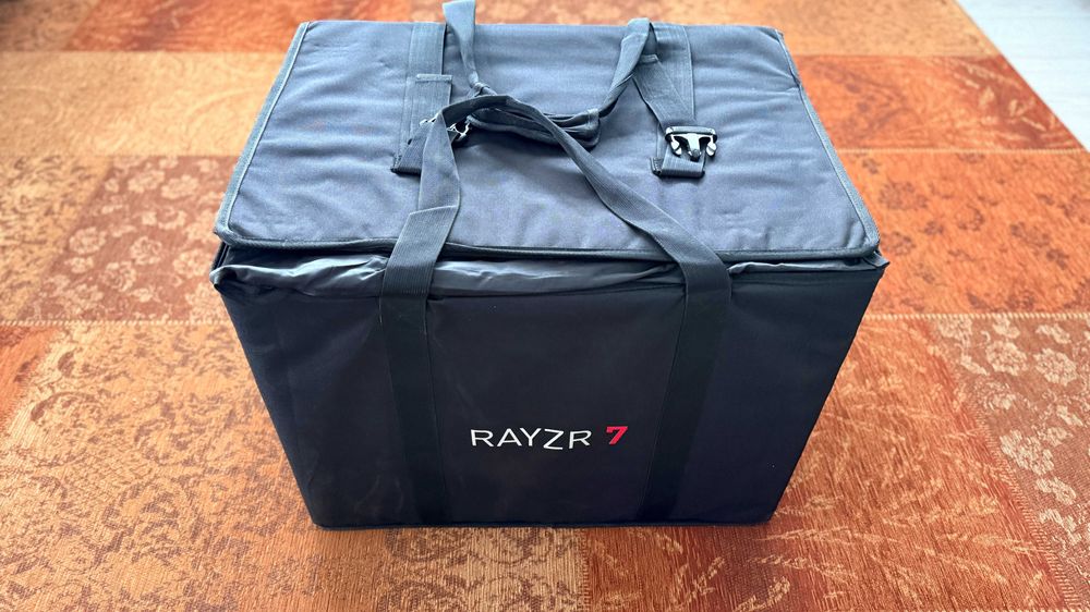 Aputure Rayzr 7 300W Kit 2 lumini led cu softbox, grid, softcase