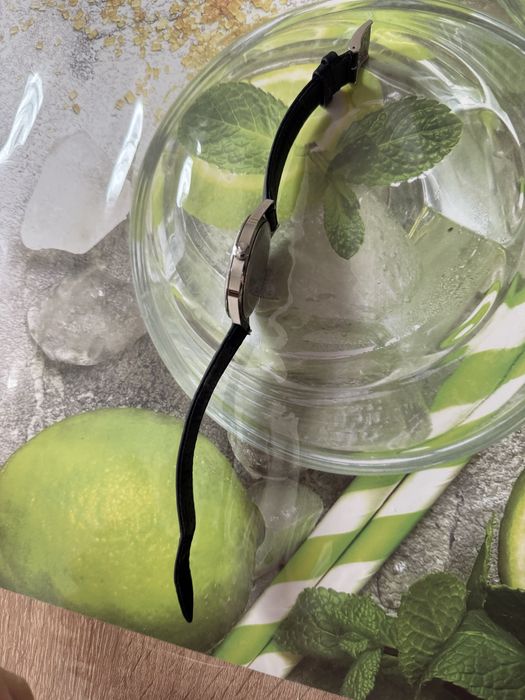 Продам часы Tissot