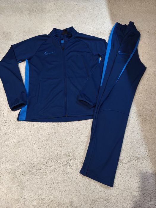 Юношески Анцунг Nike