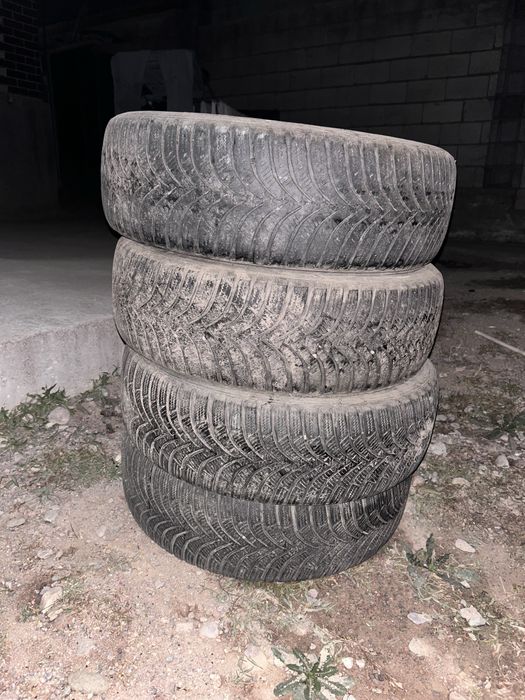 Продам зимние шины