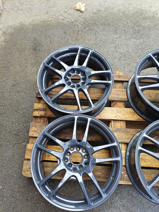Продам оригинальные диски r 17 RAYS