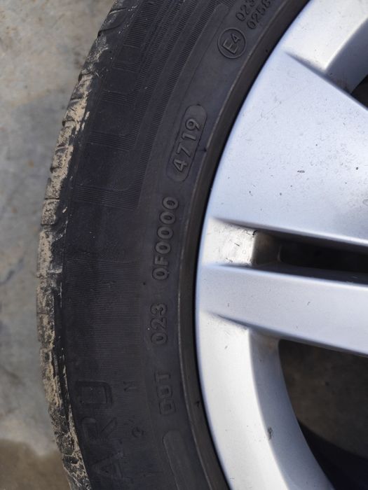 Джанти с гуми Golf 8 16 цола,в перфектно състояние