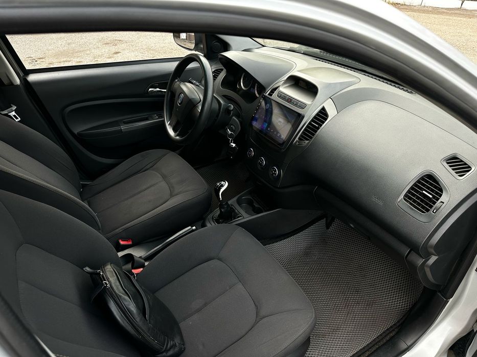 Продам Geely GC6  2015г