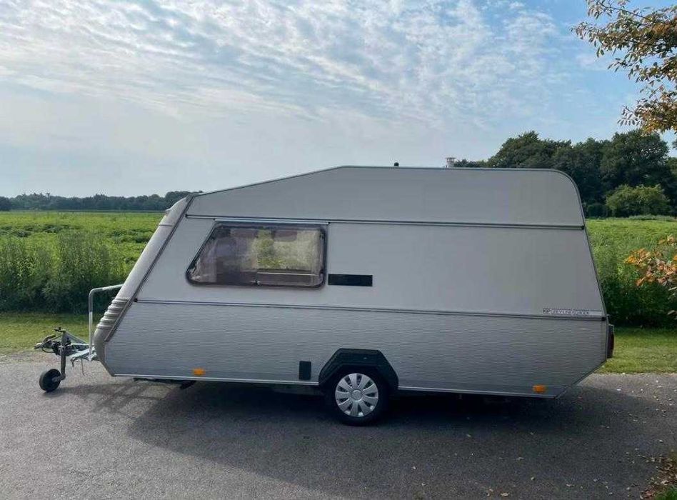 Rulotă/ caravana  kip cu panou solar foarte bine întreținută