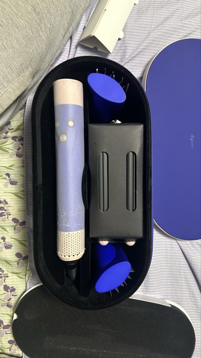 Продам новый Dyson hs05 made in UK