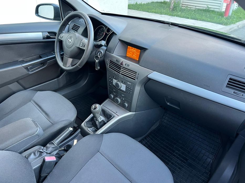 Opel astra h 1.4 Benzina 117000 mi km un singur propietar