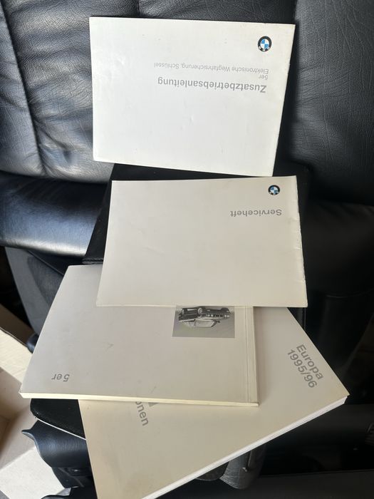 Документница оригинал BMW Е34