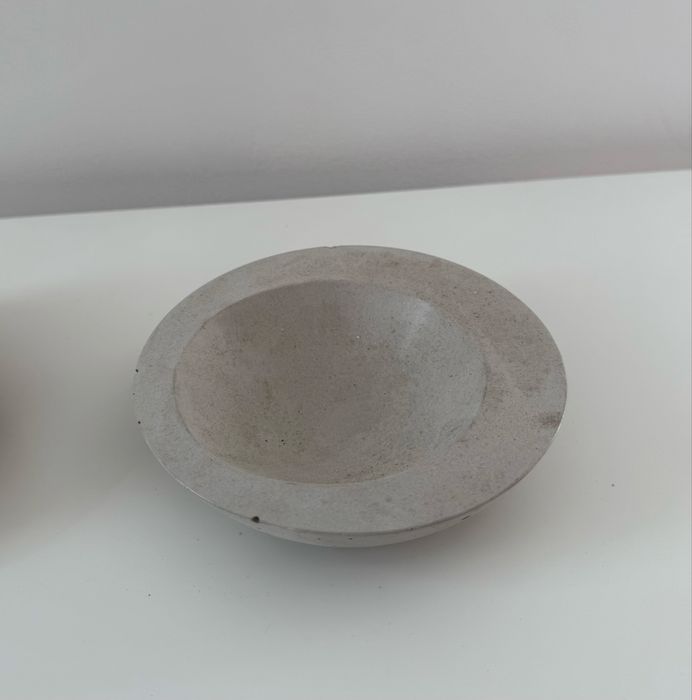 Мини дизайнерска купичка “Гравитация” – бетонен стил за модерния дом