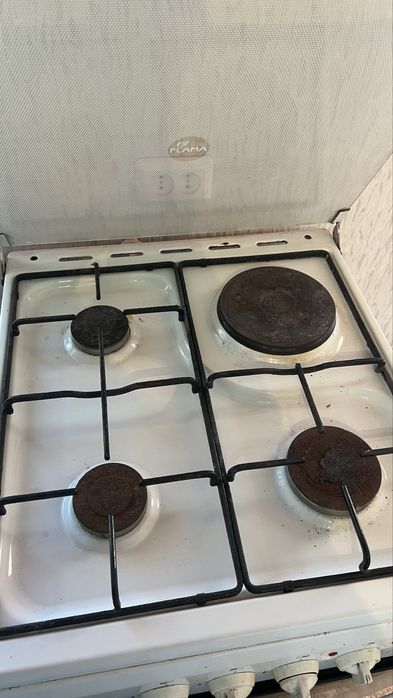 Продаётся газовая плита Plama