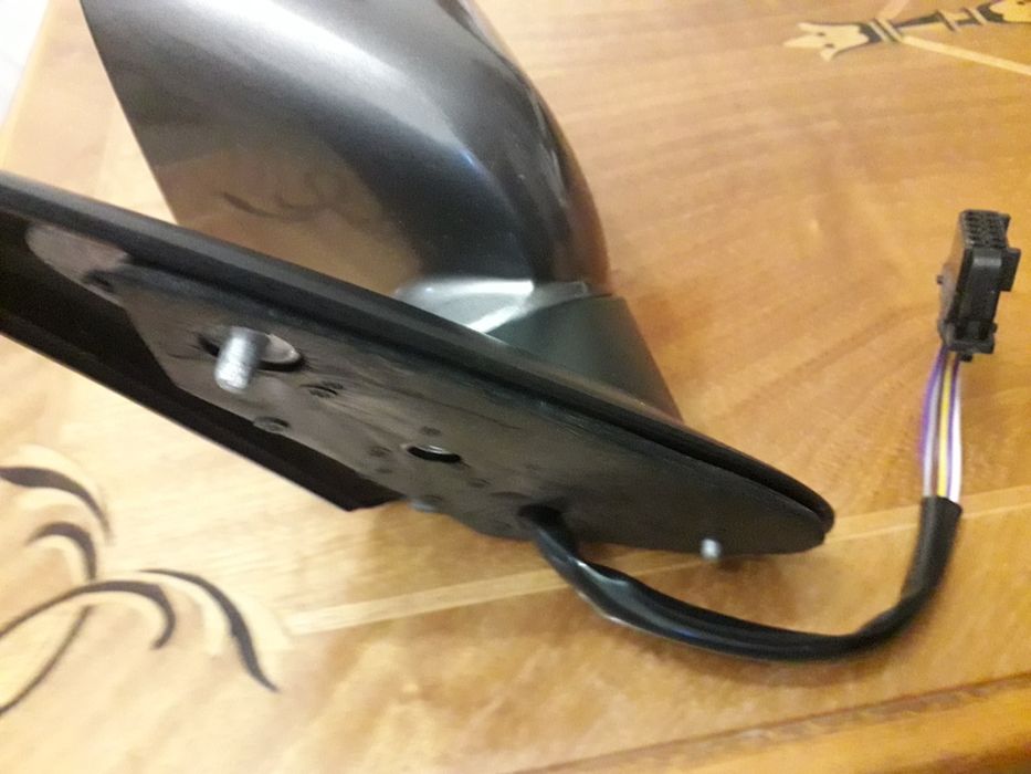 Зеркало на шкоду.