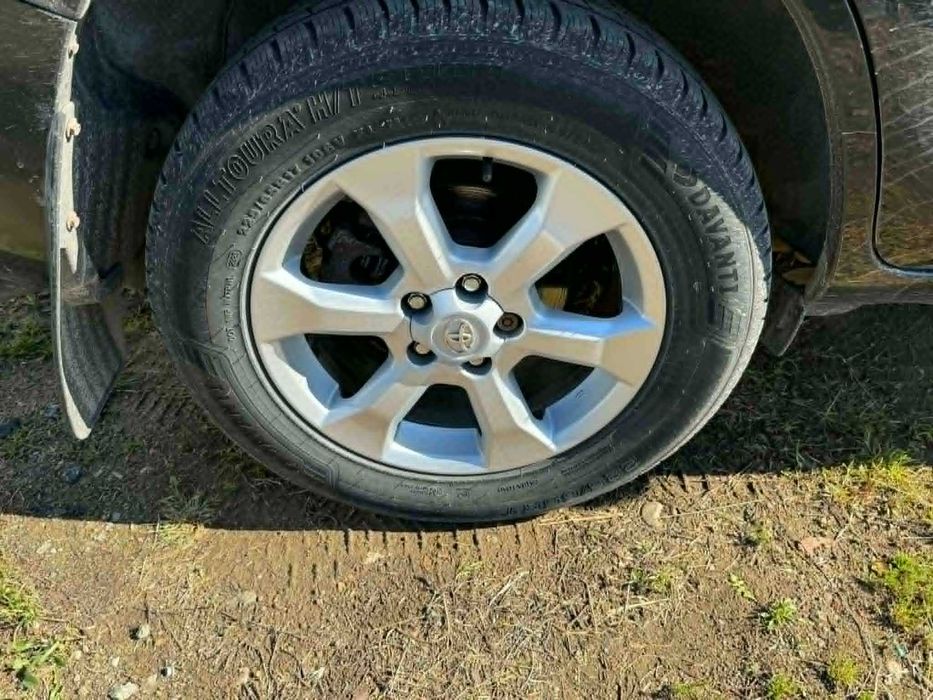 На Части Toyota RAV4, 2. 2 D-4D 150 к. с 4x4, дизел