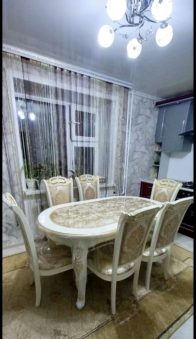 Продам стол со стульями