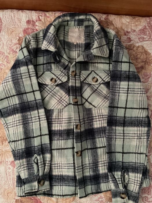 Карирана върхна риза