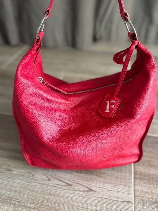 Дамски чанти Furla