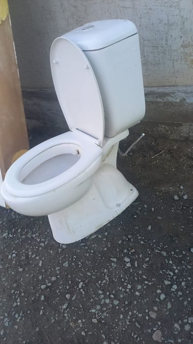 Унитаз туалет бу
