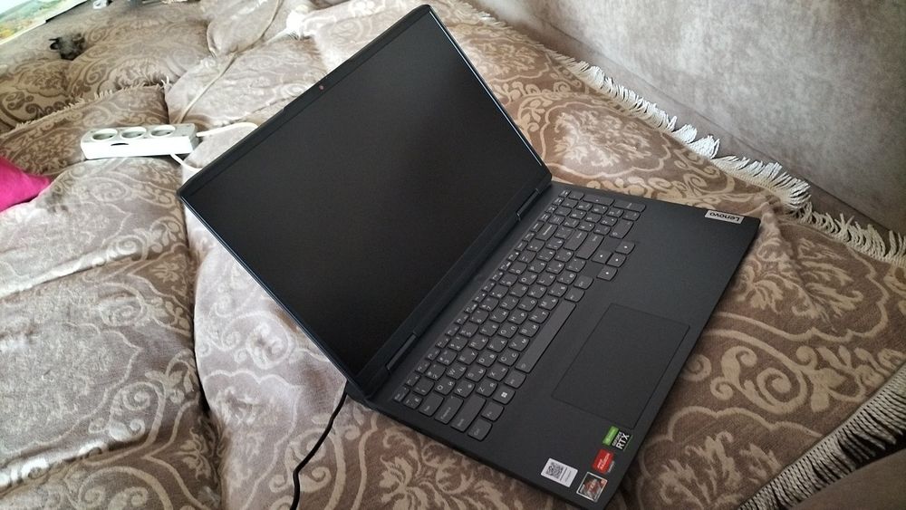 Игровой ноутбук Lenovo