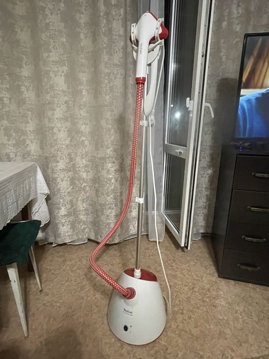 Продаю напольный отпариватель