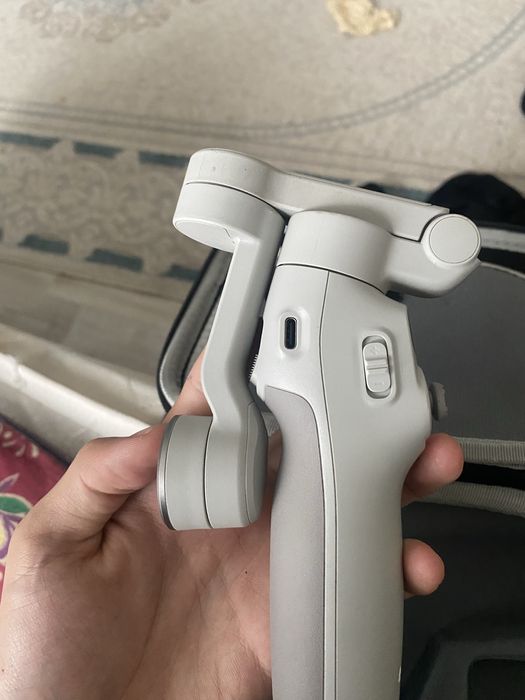 Стабилизатр  DJI osmo mobile 7